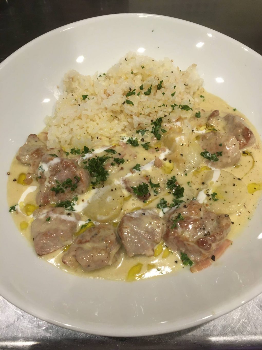 鶏肉のクリーム煮込み